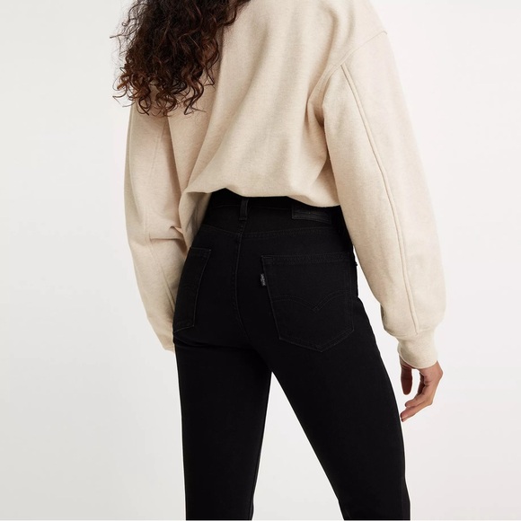 Levi’s 721 High Rise Skinny in Black - Picture 2 of 11